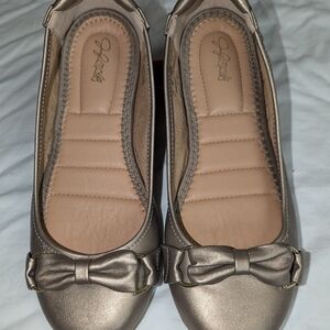 Silver Slip-On Slippers with Cushioned Comfort